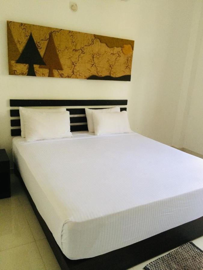 Sunrise Palace Negombo Exterior photo