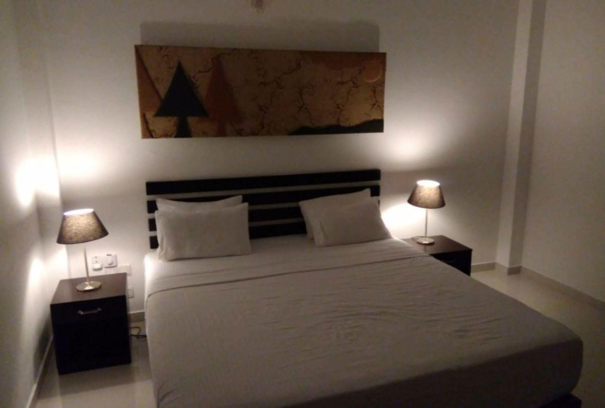 Sunrise Palace Negombo Exterior photo